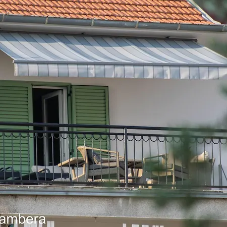 Apartment Gambera *