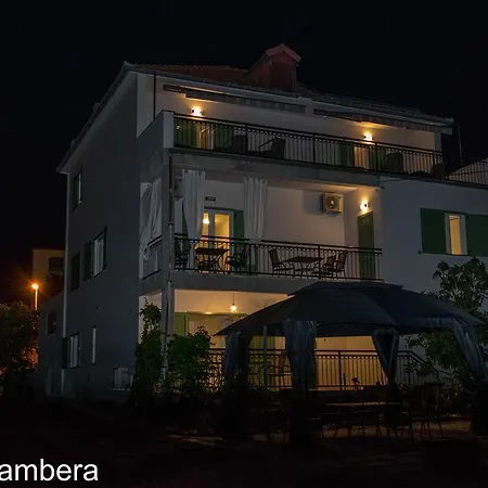 Gambera Apartment
