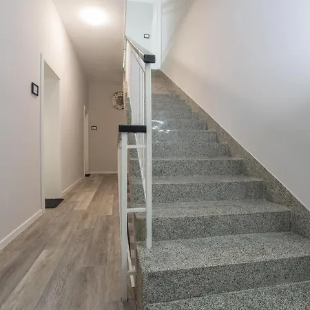 Gambera Apartment *